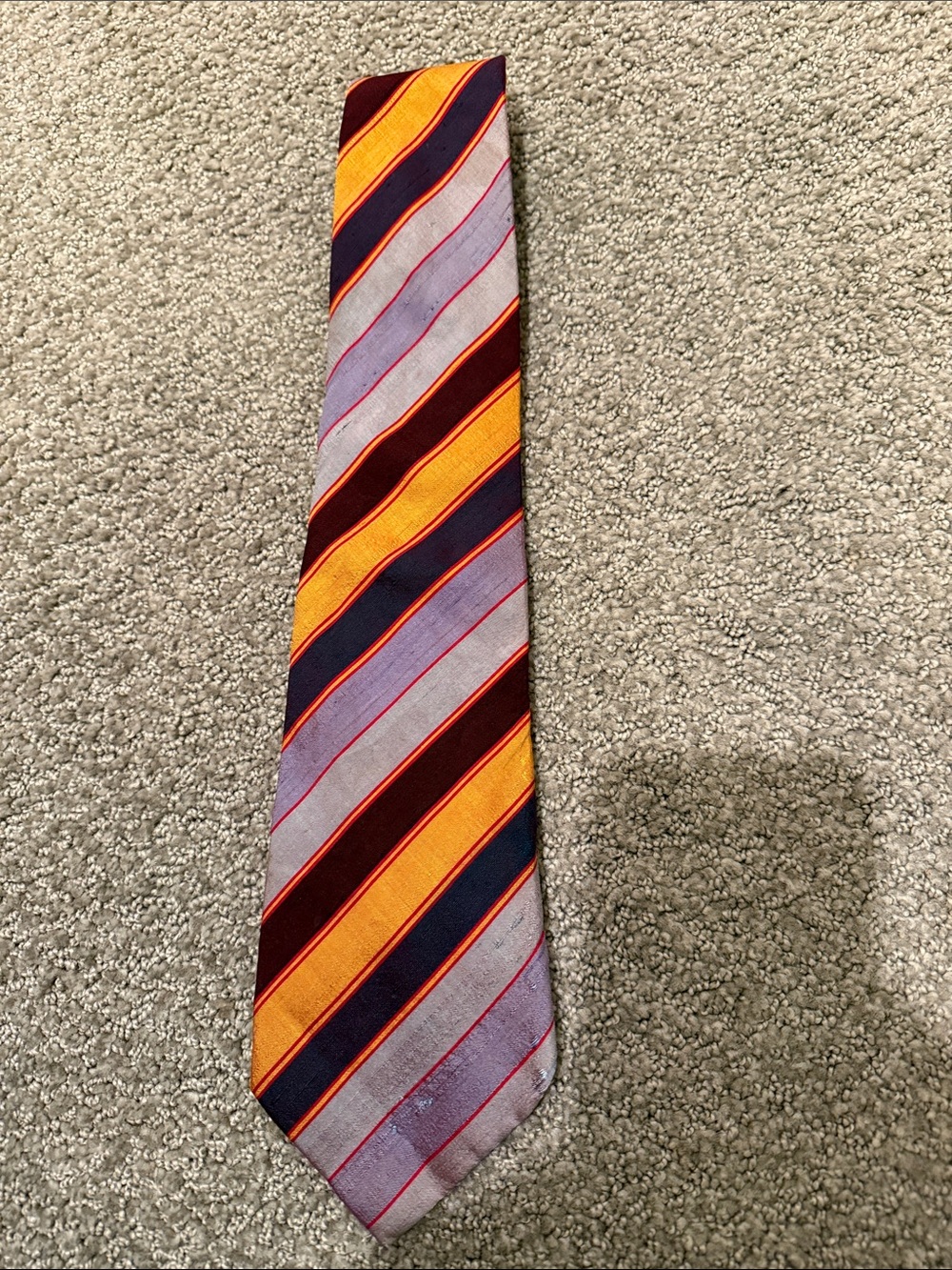 AMAZING MEN'S LIMITED EDITION ETRO TIE - HANDMADE IN ITALY AND NOT AVAILABLE USA